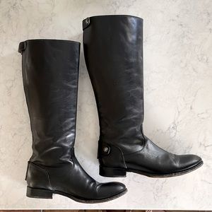 Frye Melissa button up boot with box